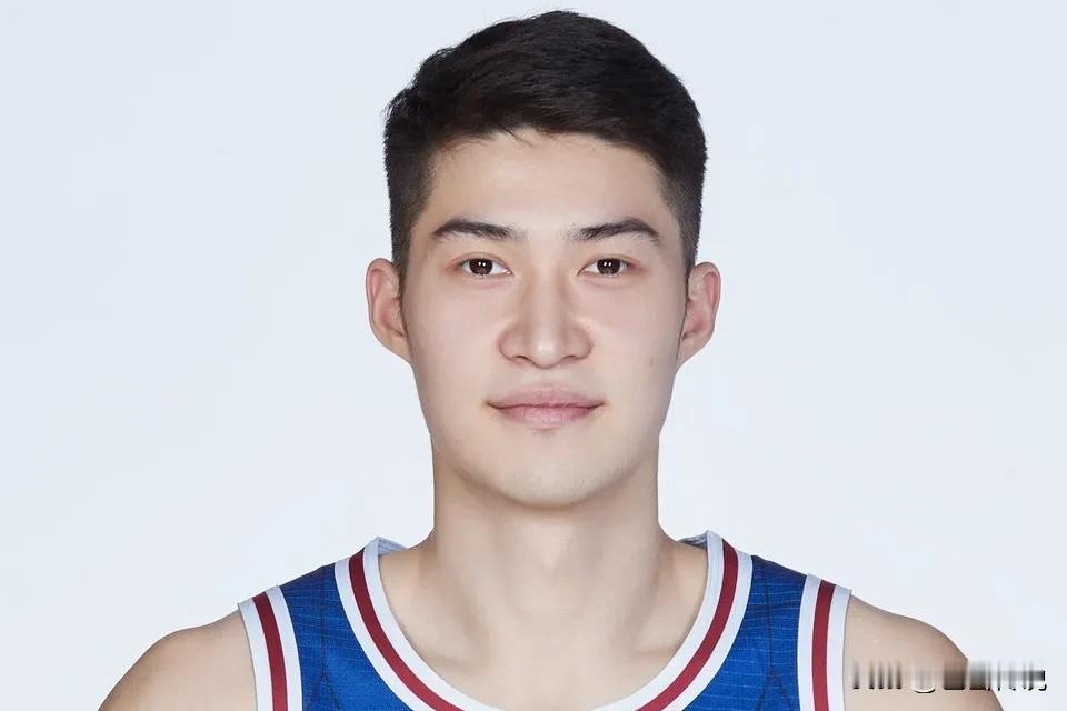 “正本清源”刘正清


篮球赛，大众爱，
正本清源有期待。
多打球，少打人，
职