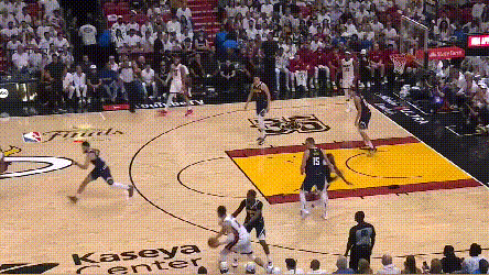 热火输得不冤，约老师太BUG了。
NBA数据网站NBAMath统计了季后赛至今球