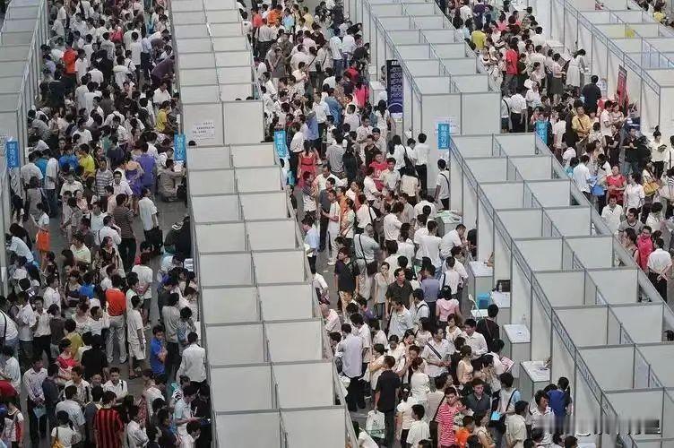都注意点吧，现在能赚钱的工作就不要挑三拣四了。说句扎心的话，今年1200万大学生