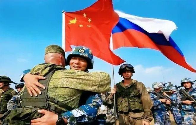 为什么说中国得防着点 俄罗斯 ？说白了， 普京 今年72岁，这位掌舵俄罗斯25年