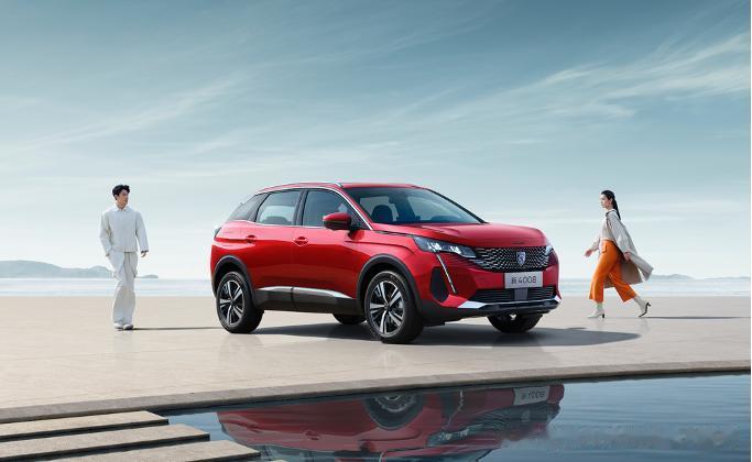 雪铁龙天逸C5 Aircross升级后，标致也发布了新款的4008，升级了盾牌狮