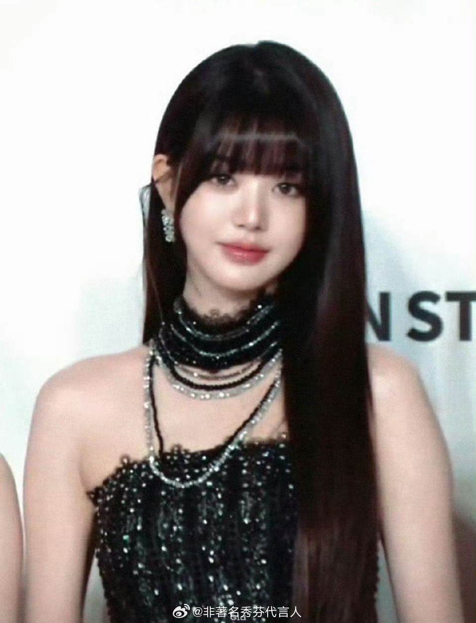 张元英美成黑天鹅了张元英往那一站眼睛就黏她身上了[爱慕] ​​​