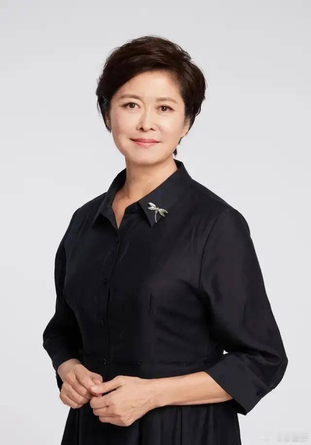 白岩松：为而不争的敬大姐敬大姐的手机里，一直藏着她内心深深的政协情缘。9月14日