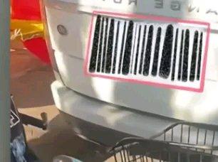 2025年12月31日在内蒙古，有个超有担当的男孩。他骑车时刹车失灵，不小心撞到