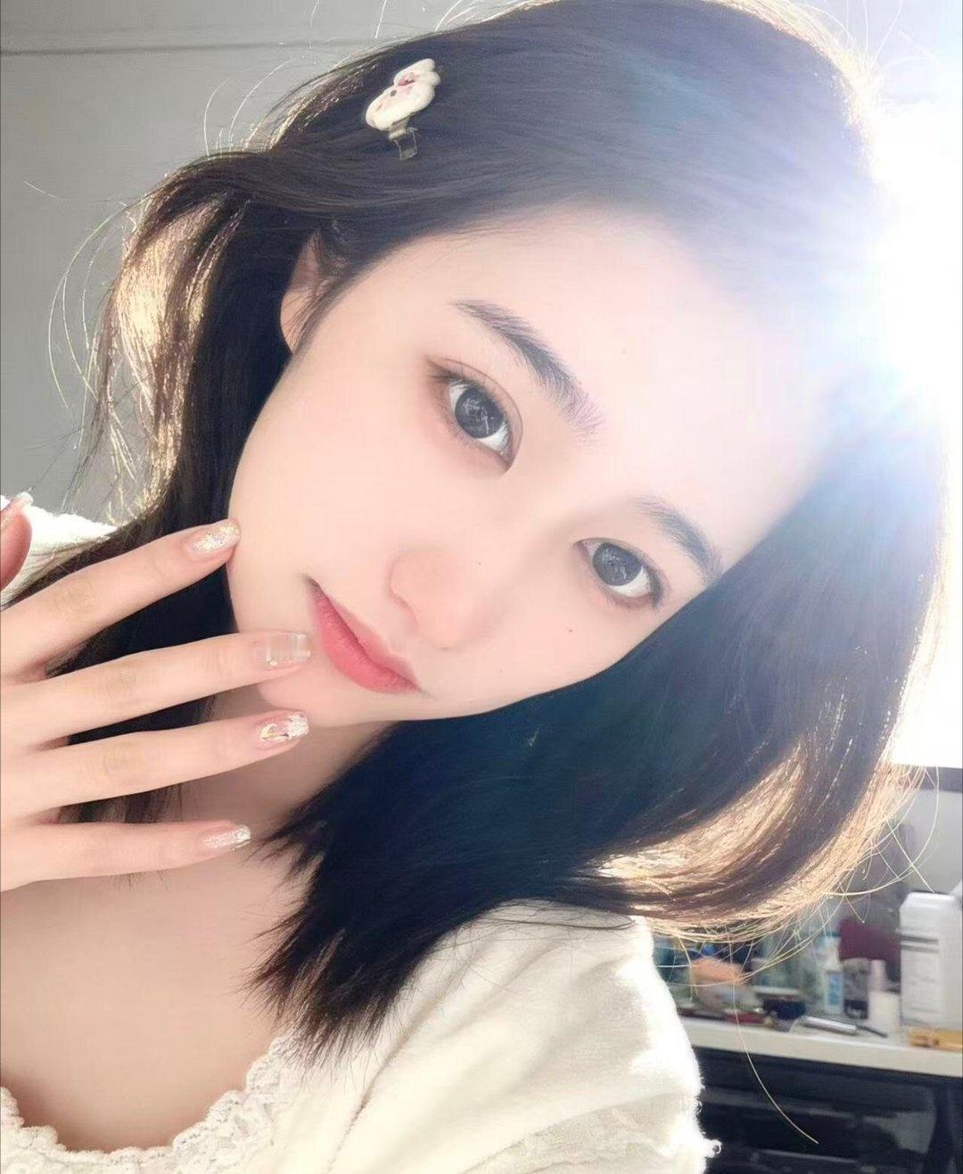 年龄（几几年）：00
身高（cm）：157
体重：100
城市：贵州铜仁碧江区