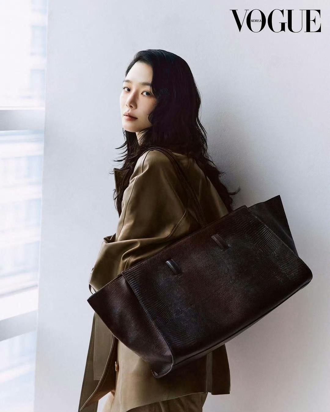 朴珪瑛VOGUE KOREA x COS 2026春夏系列 摄影: Hyea W