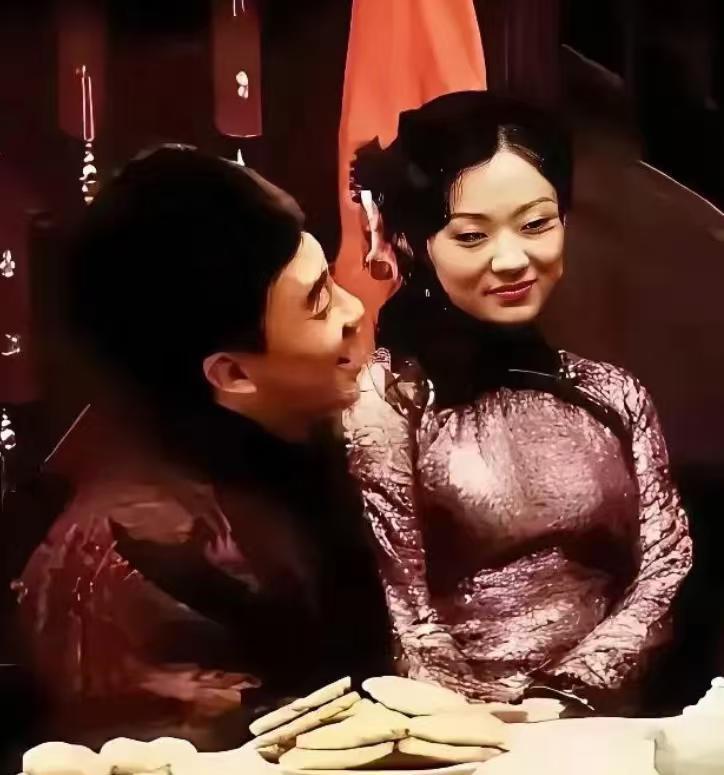 古代小妾除了满足丈夫的生理需求和生孩子以外，还有另一个变态的作用，是后来有人无意