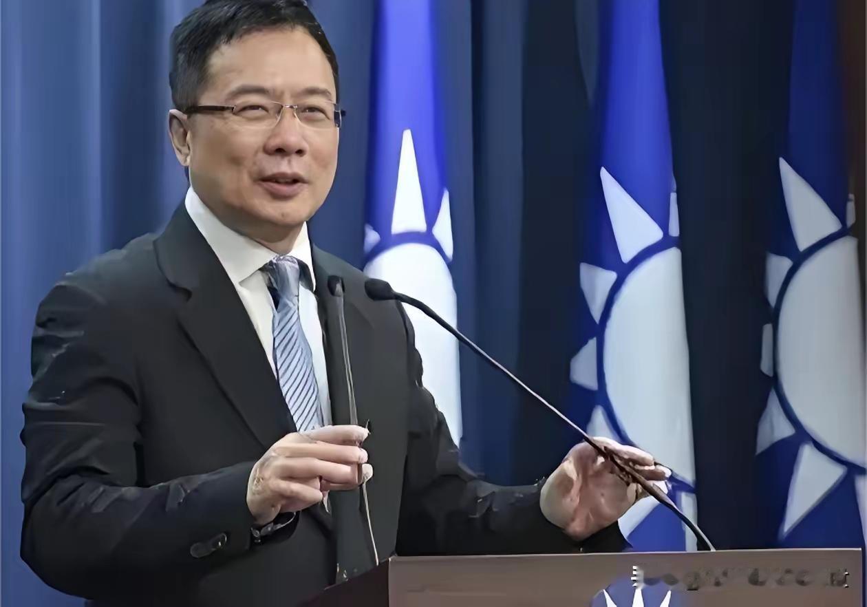 民进党还在喊“城镇战”？
蔡正元一句话戳破：
这是要把台湾士兵往火坑里推！
 