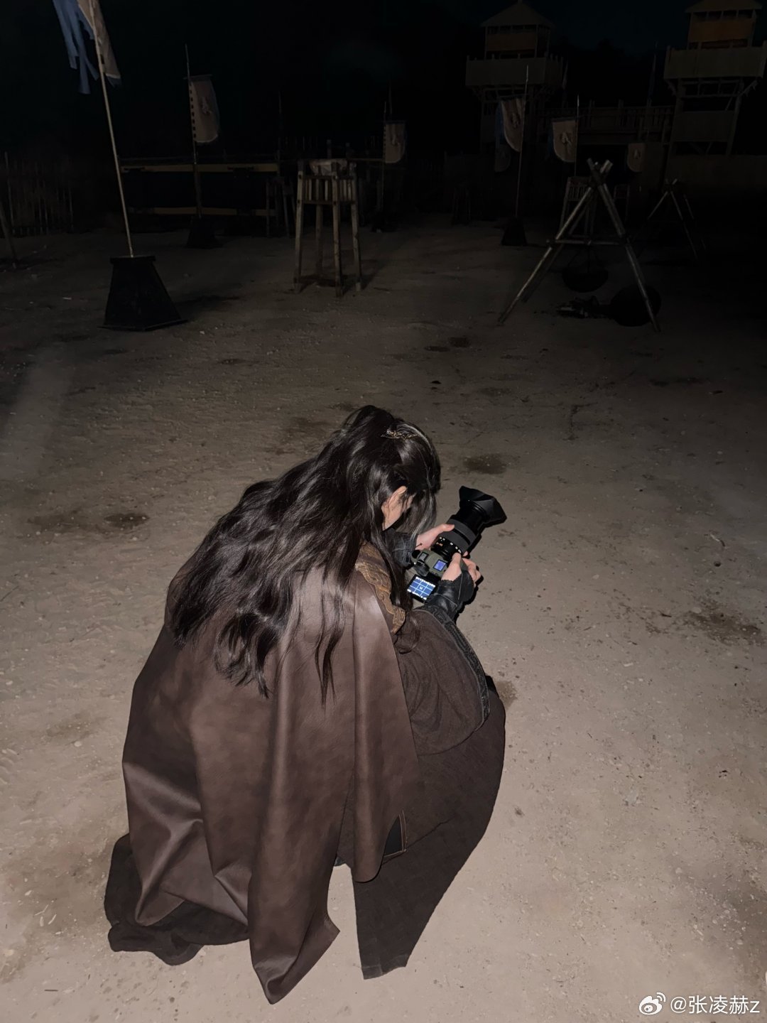 张凌赫 站姐团建宠儿团建宠儿本人发照片咯摄影师又出图了！