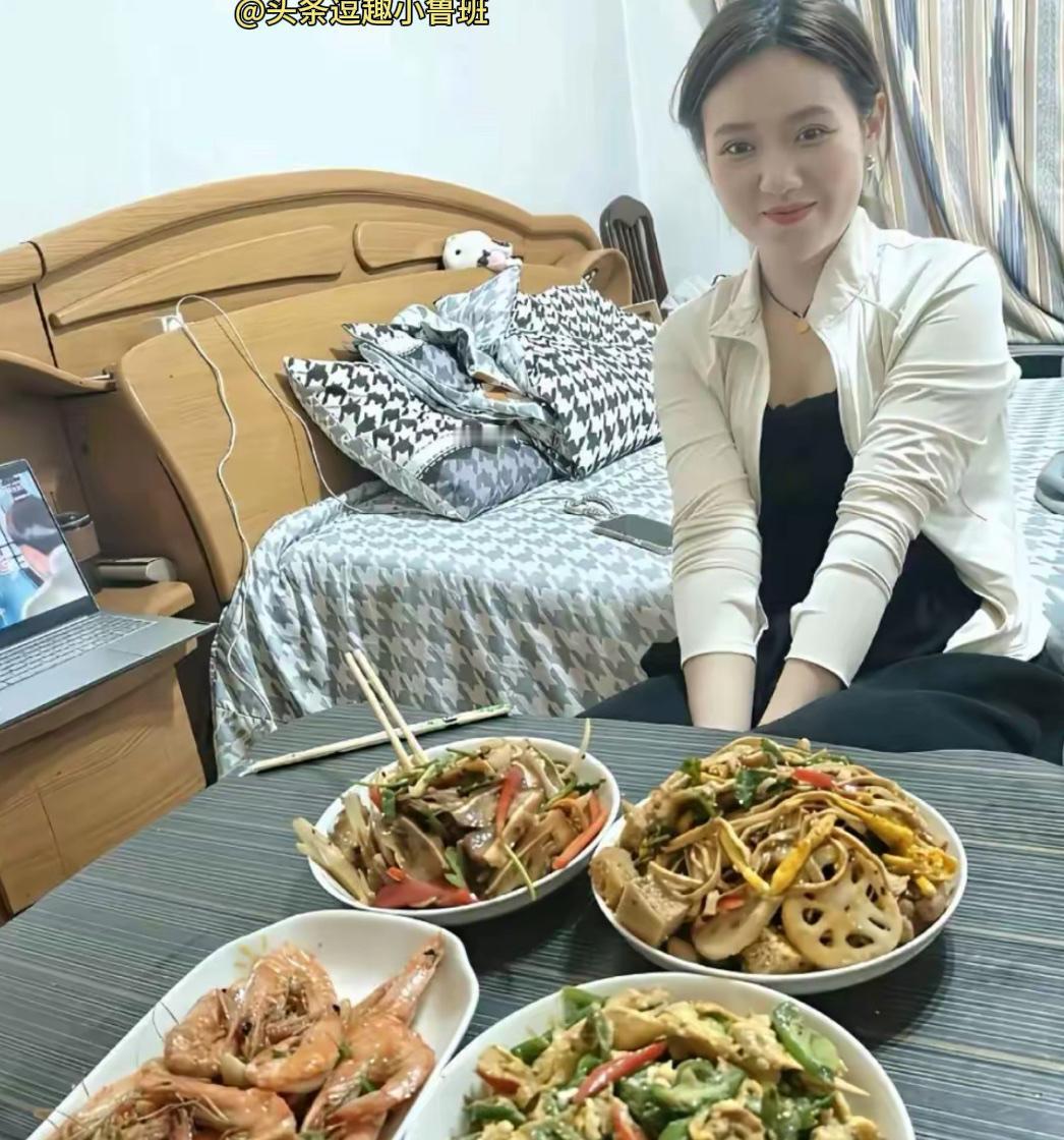 一回家，媳妇四个菜就准备好了，今天多累也值了，这就是娶对人的快乐！