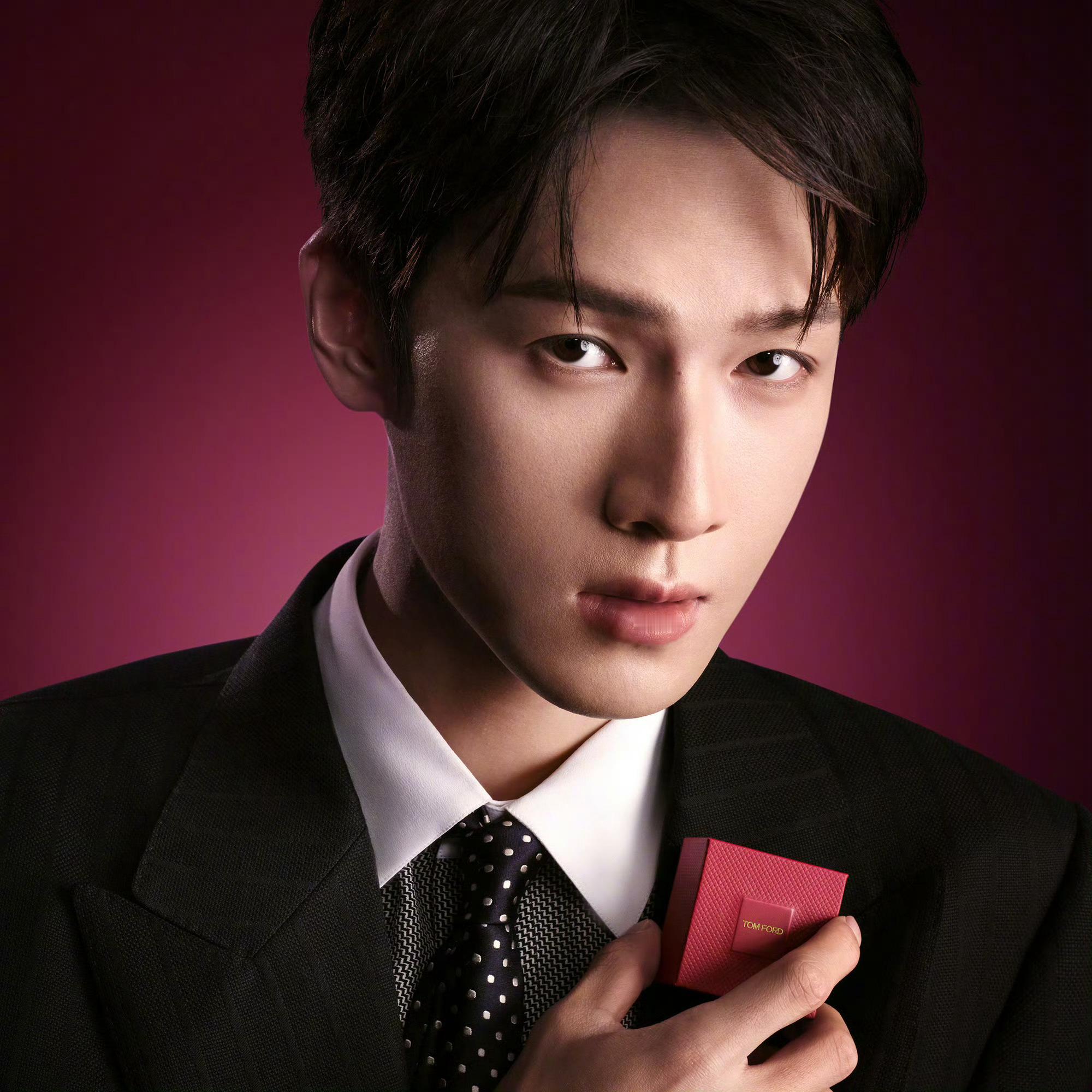 李昀锐 × TOM FORD Beauty 全新宣传大片 📸 