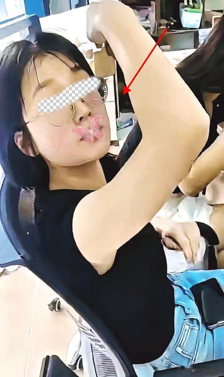 天啊！
如今各大平台都在热议这件事，不少人看完心里满是感慨，就为了

一份餐食闹