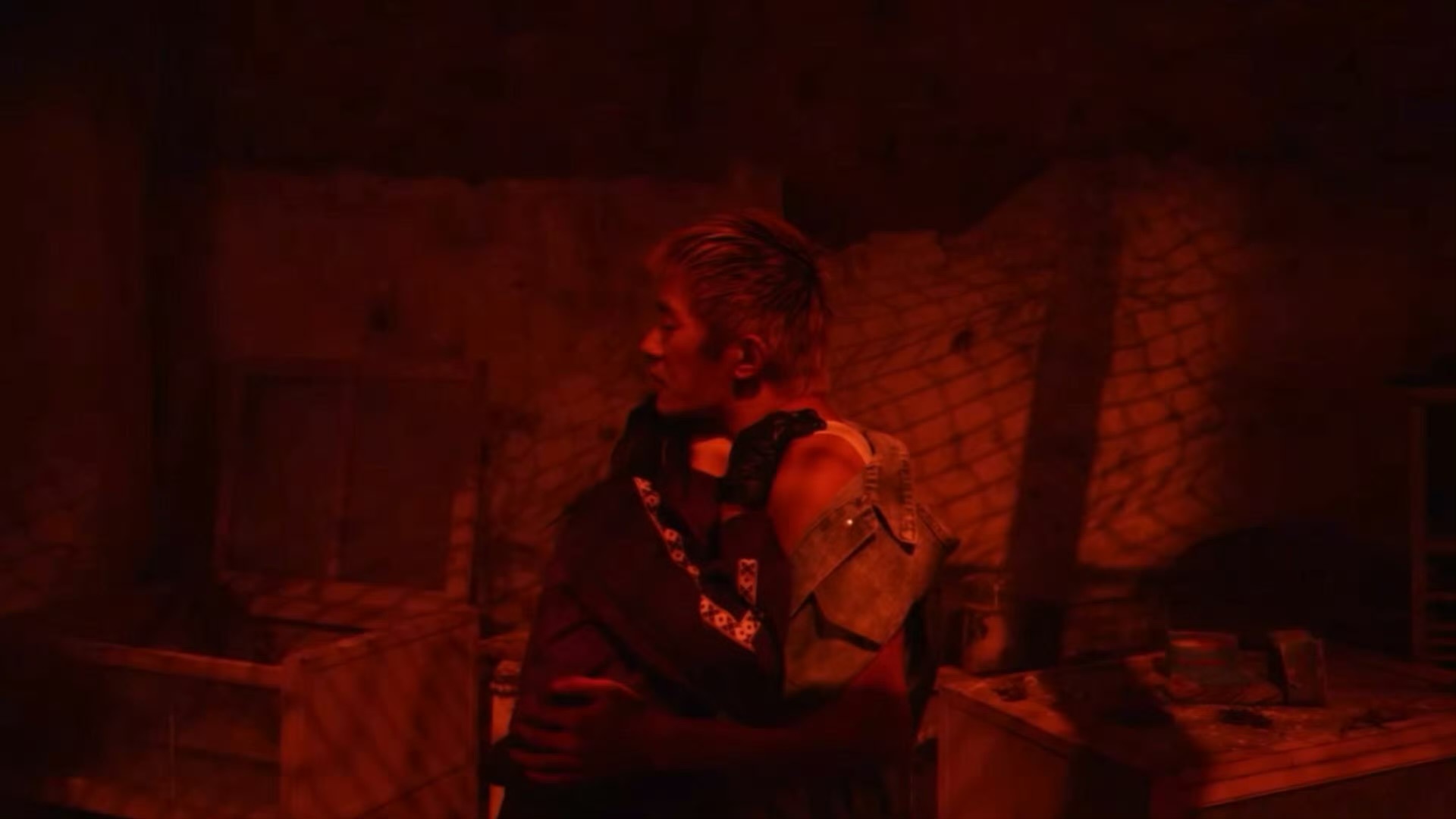 易烊千玺李庚希咬脖戏，《狂野时代》期待起来！预售中