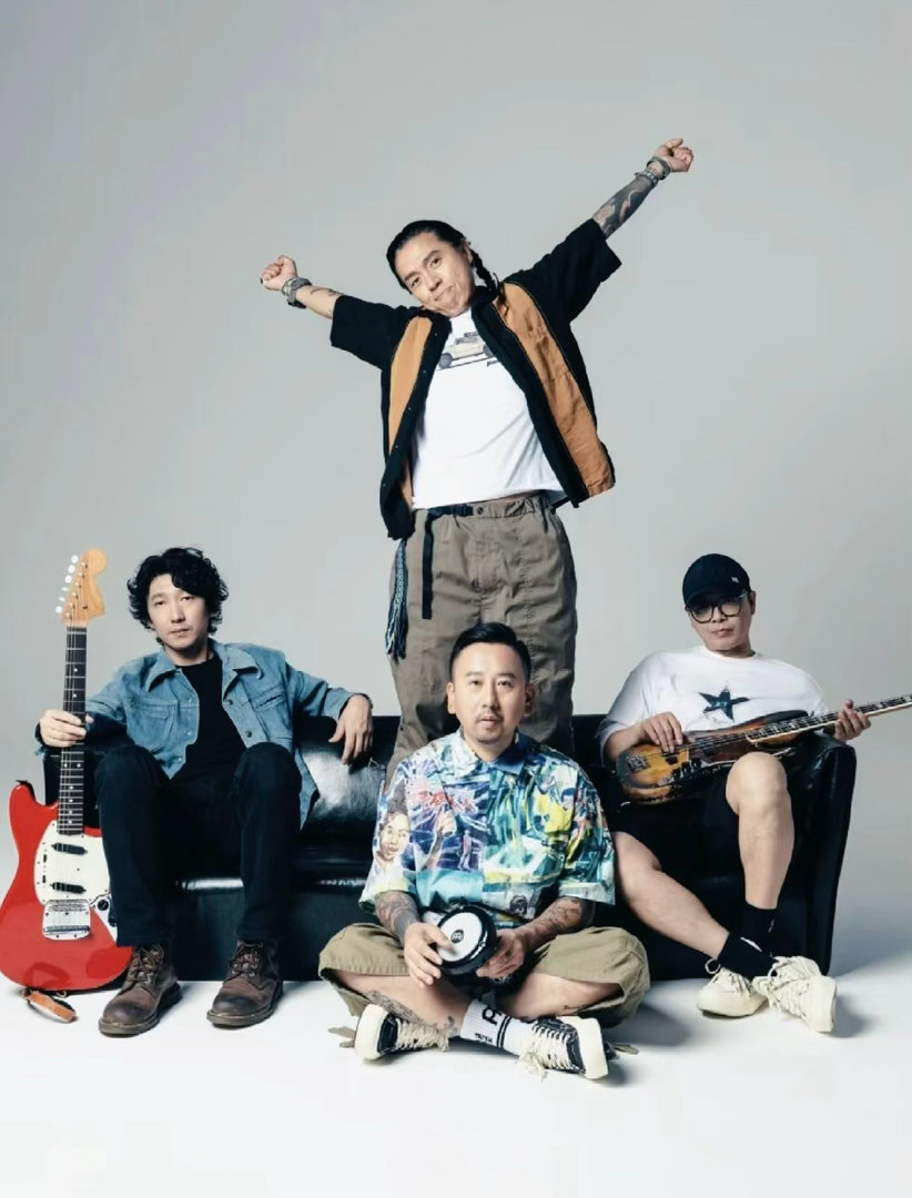 泡泡岛今年夯到什么程度泡泡岛演出时长太感人了 第二天潮流顶流扎堆，张子墨、Cap