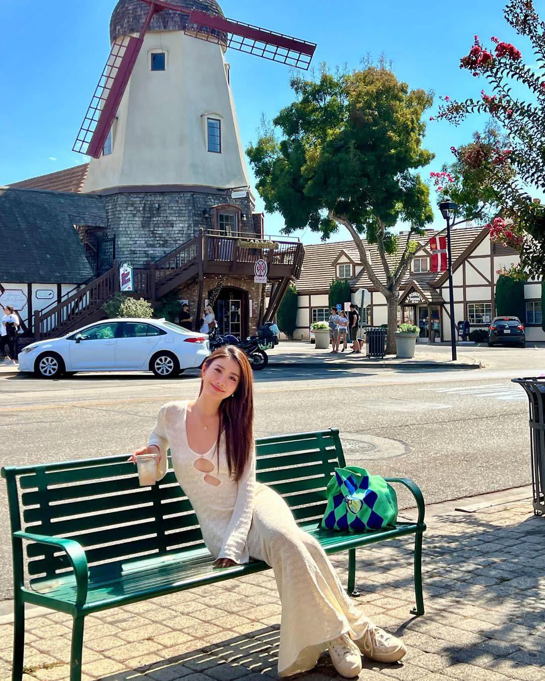 玲珑骰子安红豆
#独缺佳人相伴# #白衣倩影飘# #相思遥寄相思人# #相思遥祝