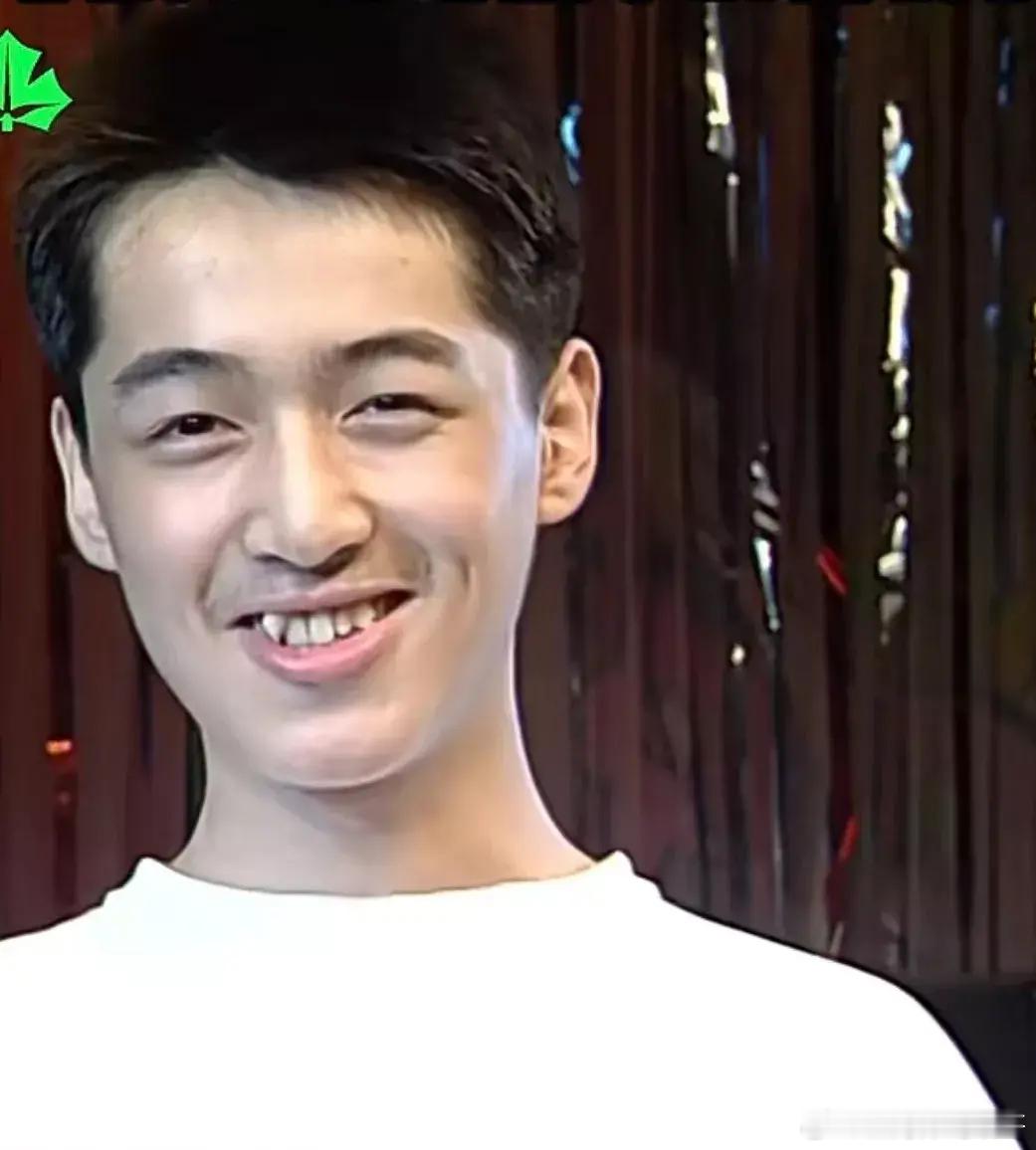 宝总这口牙，到底经历了什么，变成现在这样了？#论男明星的颜值##繁花##胡歌##