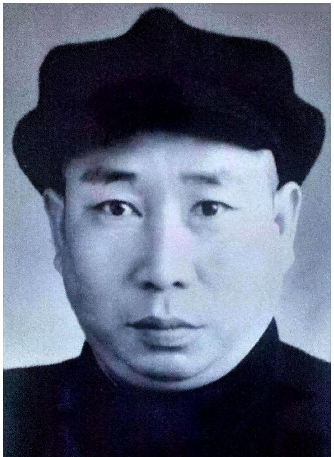李仲英生平与1954年开除党籍完整缘由
 
一、早年革命履历
 
李仲英原本是陇
