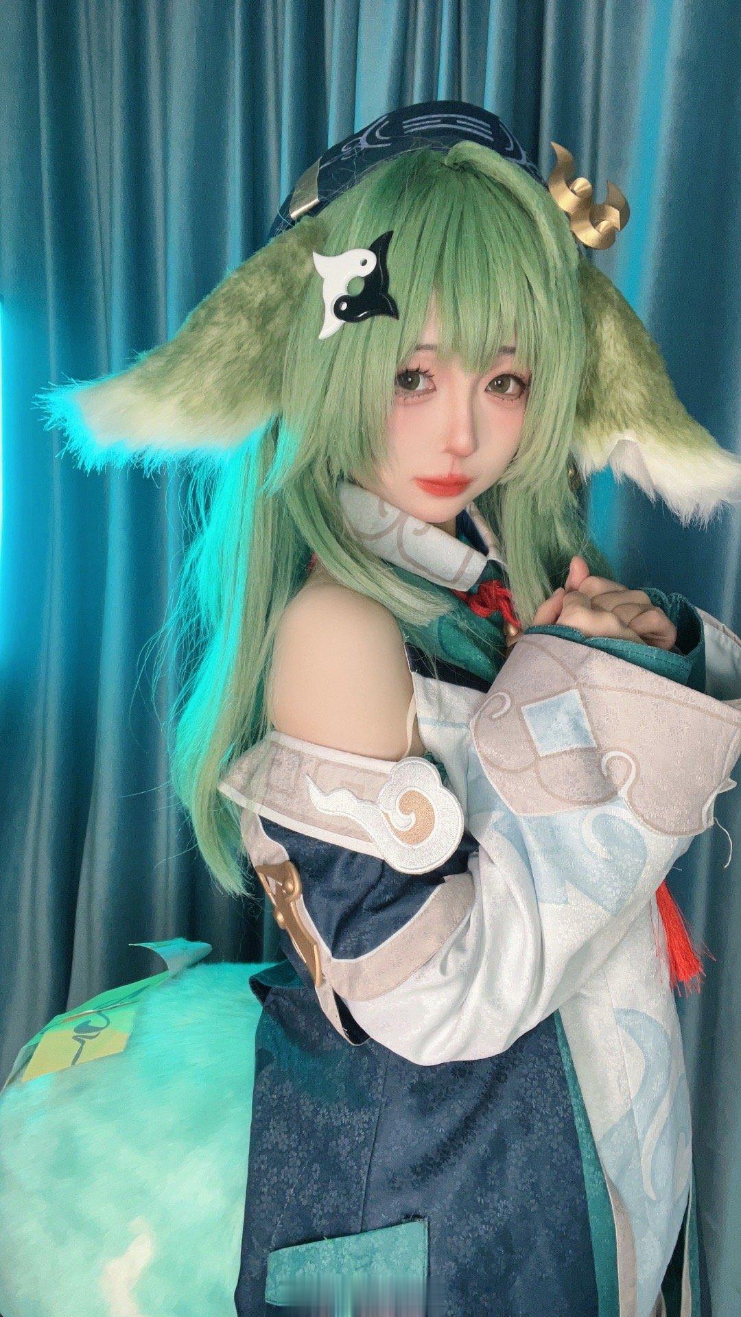 #钱Kane[超话]##二次元cos大赏# 忙碌的 二次元的 一周！！平安夜快乐