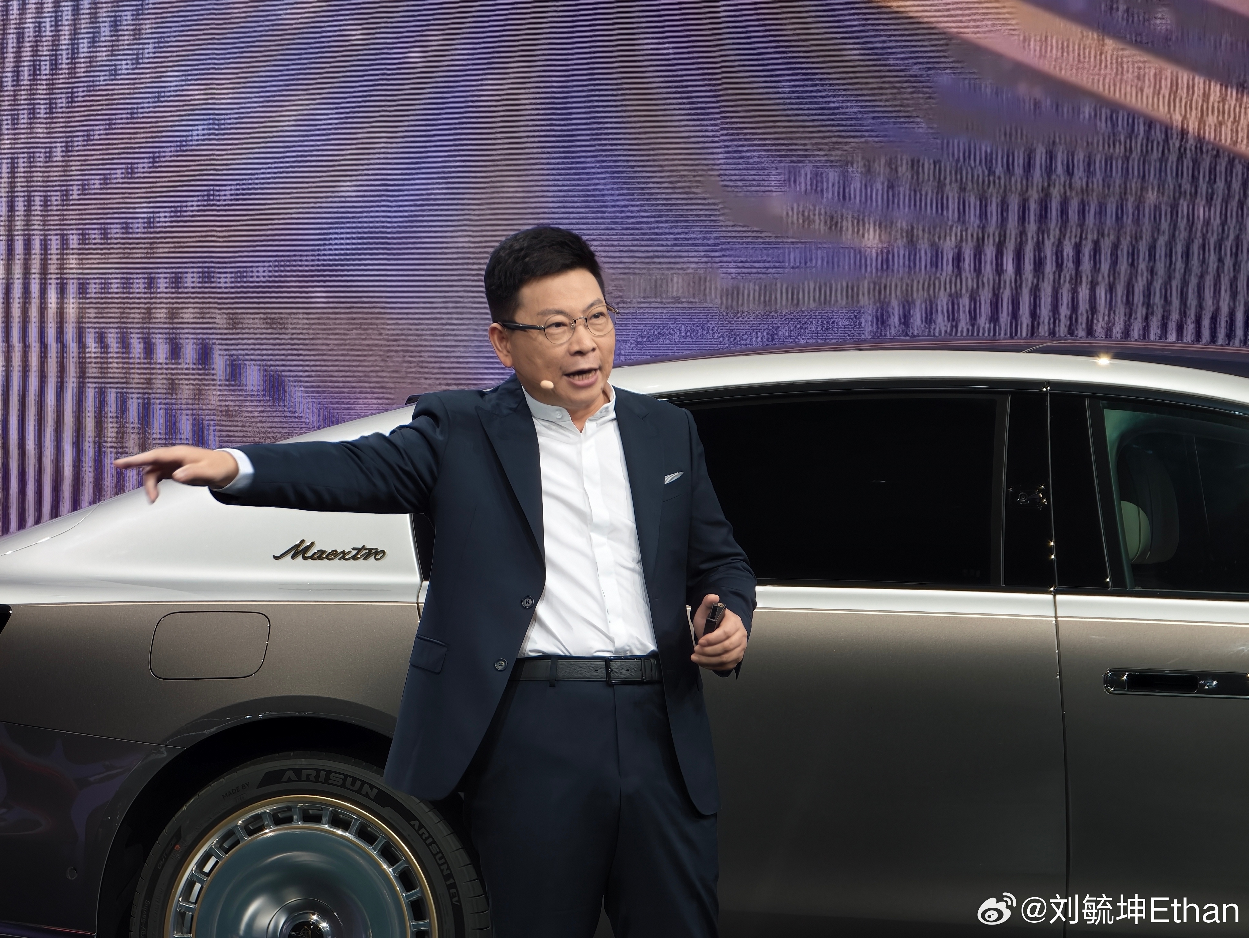 鸿蒙智行回应竹知了争议 这波我必须把话说明白：这就是一场典型的维权被带节奏事件。