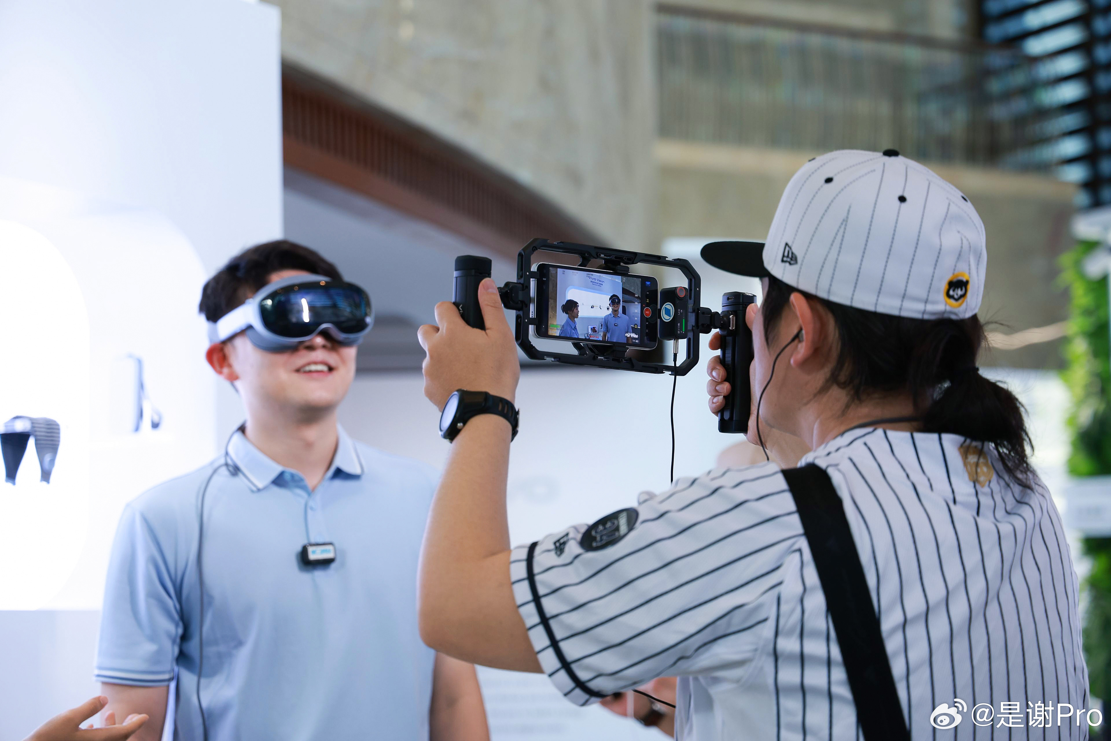 今年的博鳌亚洲论坛2026年年会好多记者都在用 vivo X300 Ultra，