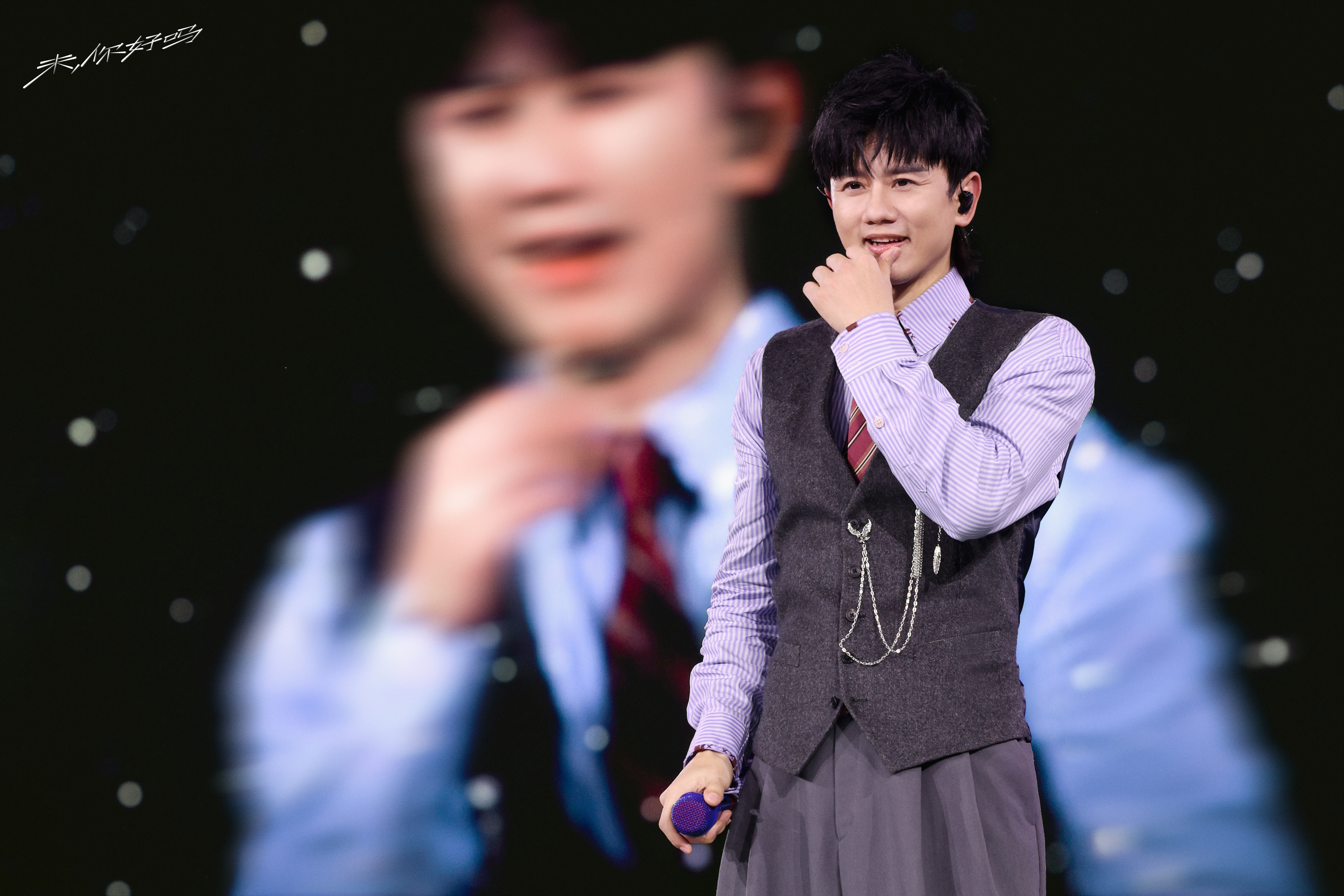 这造型看起来怎么这么知性 