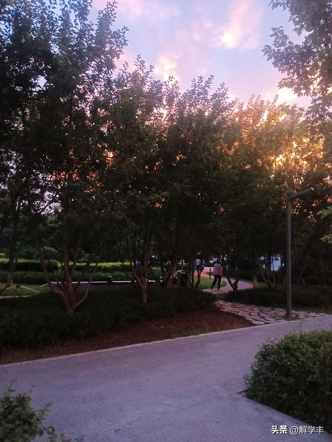 a股每一轮牛市都有一个规律！
那么这次牛市，更像哪一轮牛市呢？
不像6124点，