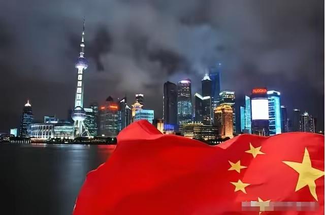 发现一个特讽刺的规律：每次中国科技捅破层窗户纸，眼瞅着要够着美国那层天花板了，头