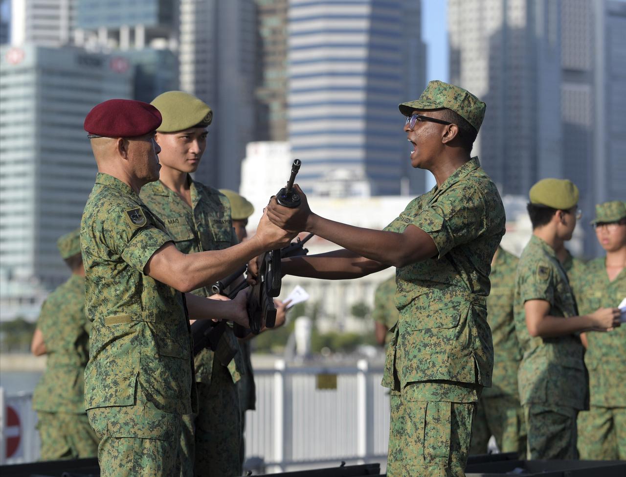 新加坡准备撤兵？ 美方“补刀”，对台下达最后通牒，国民党表态

有消息称，新加坡