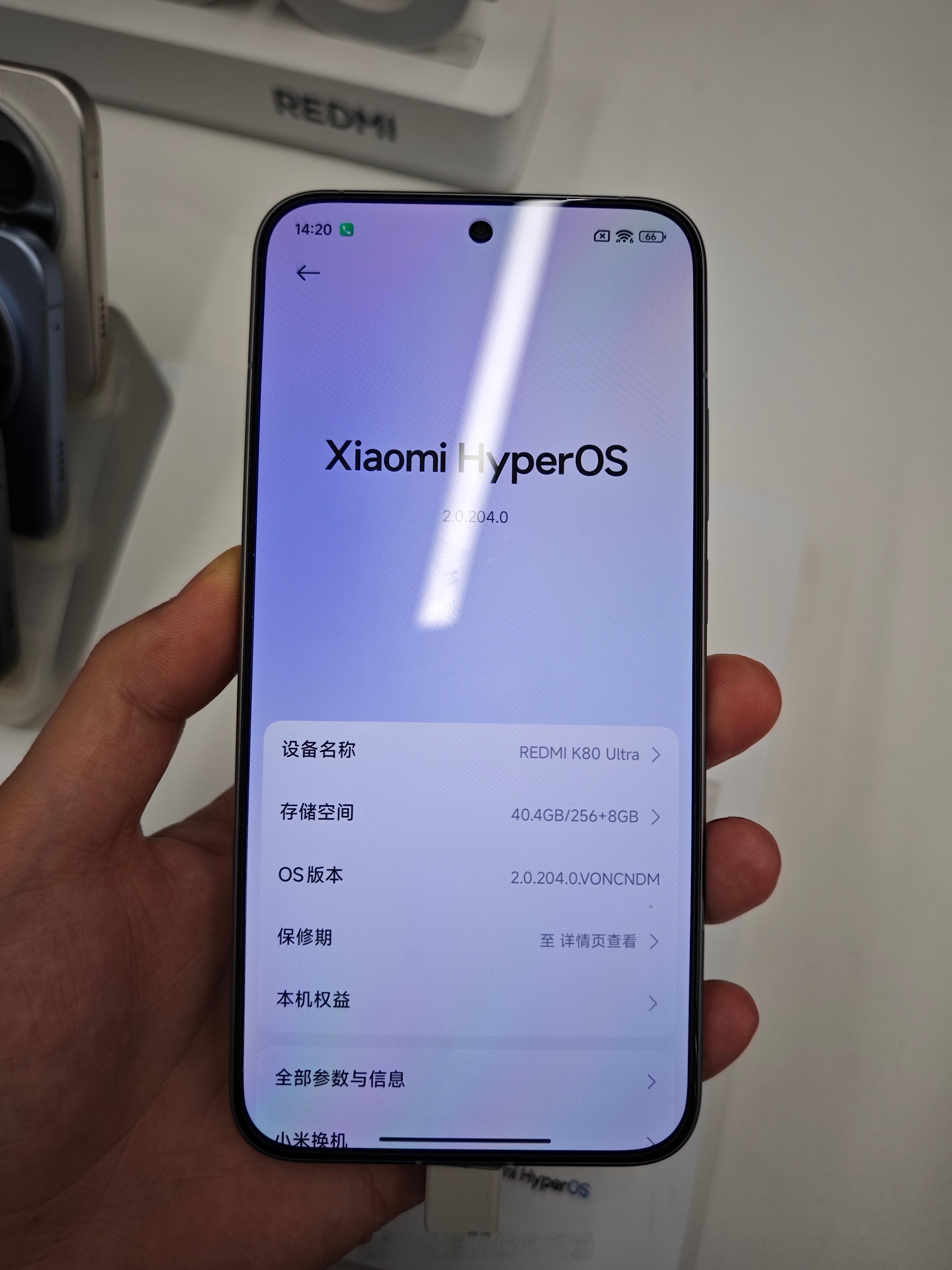 K80至尊版真机，手感咋说，跟iPhone15 Plus一样，质感也没的说，大家