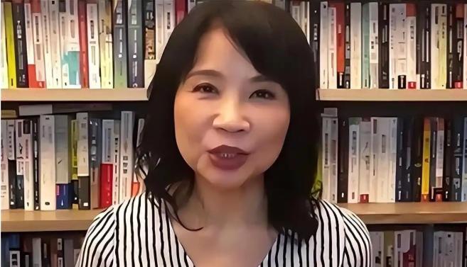 台湾地区总算出了个明白人，媒体人陈凤馨表示：大陆迟迟不对台湾动手，并非因为岛内官