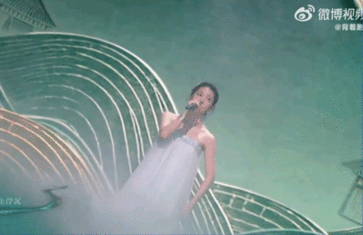 段奥娟演唱凡人又被段奥娟惊艳到，颜值唱功双在线，太爱了段奥娟凡人舞台阅文IP盛典