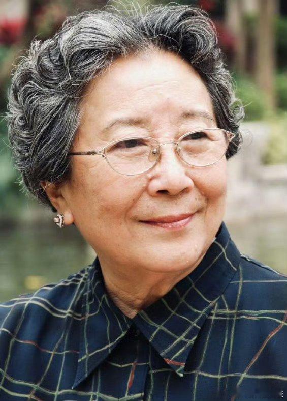 演员叶琳瑯去世痛心！4月8日23时56分，长春电影制片厂演员叶琳琅在长春去世，享