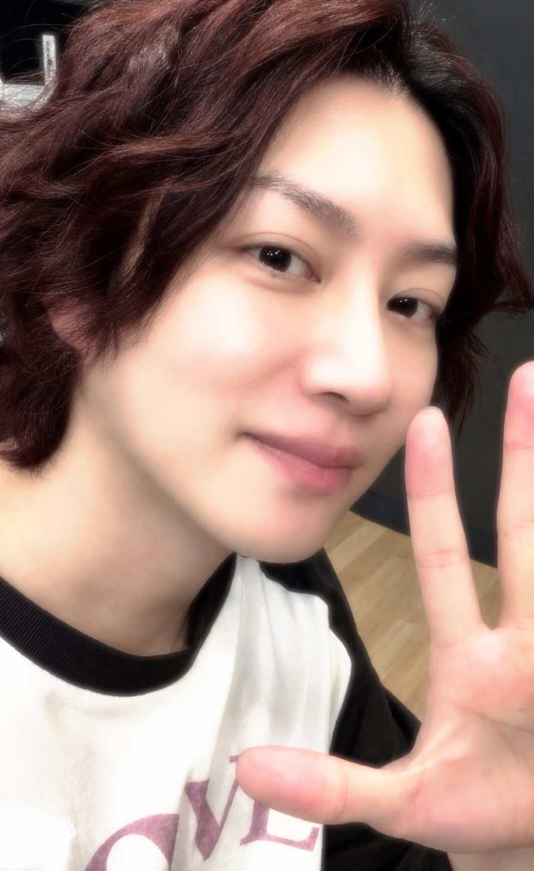 今天🍒DJ最后一期主持了！
金希澈 superjunior 宇宙大明星金希澈S
