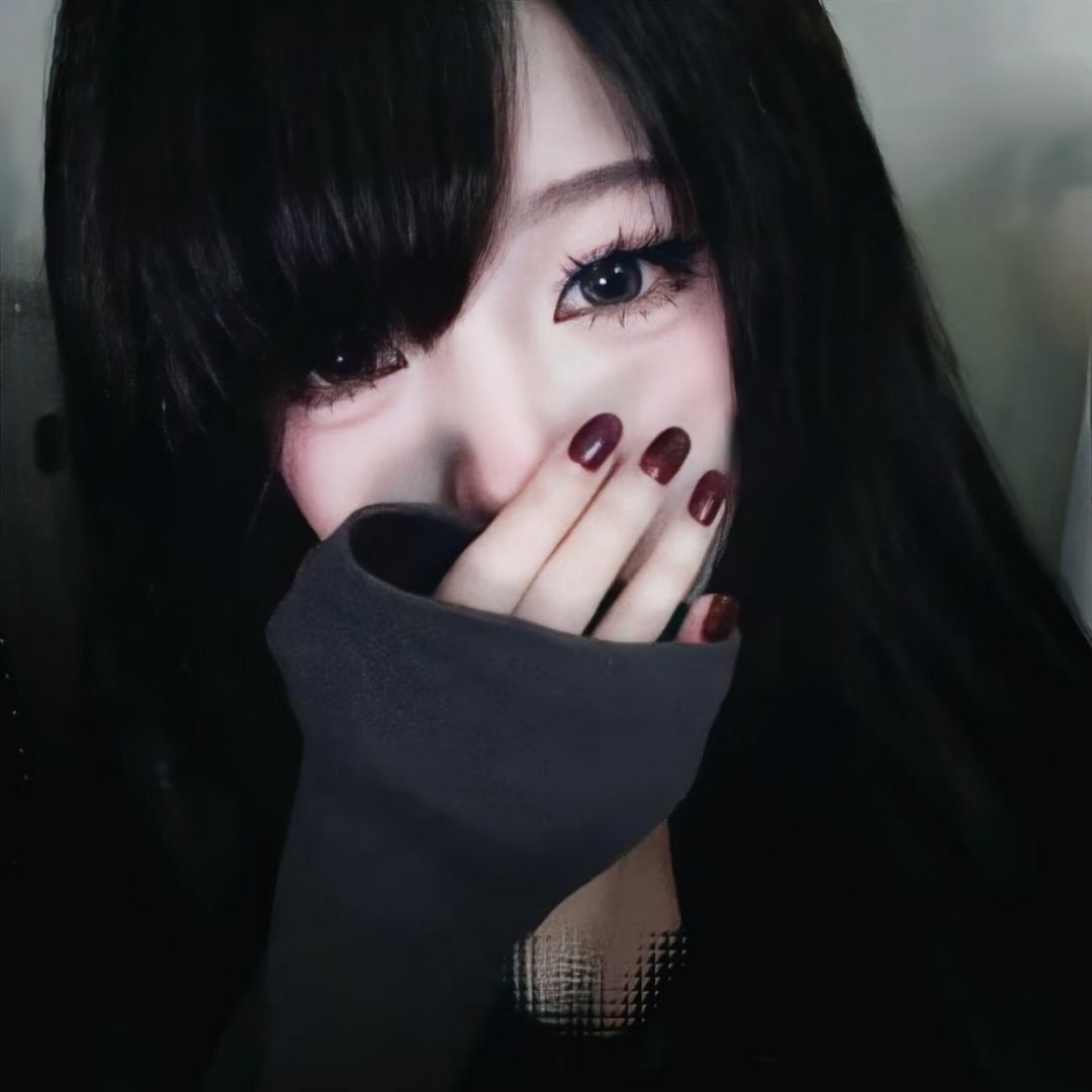 WeChat套图 | 头像背景图搭配 | 高质氛围感女头 