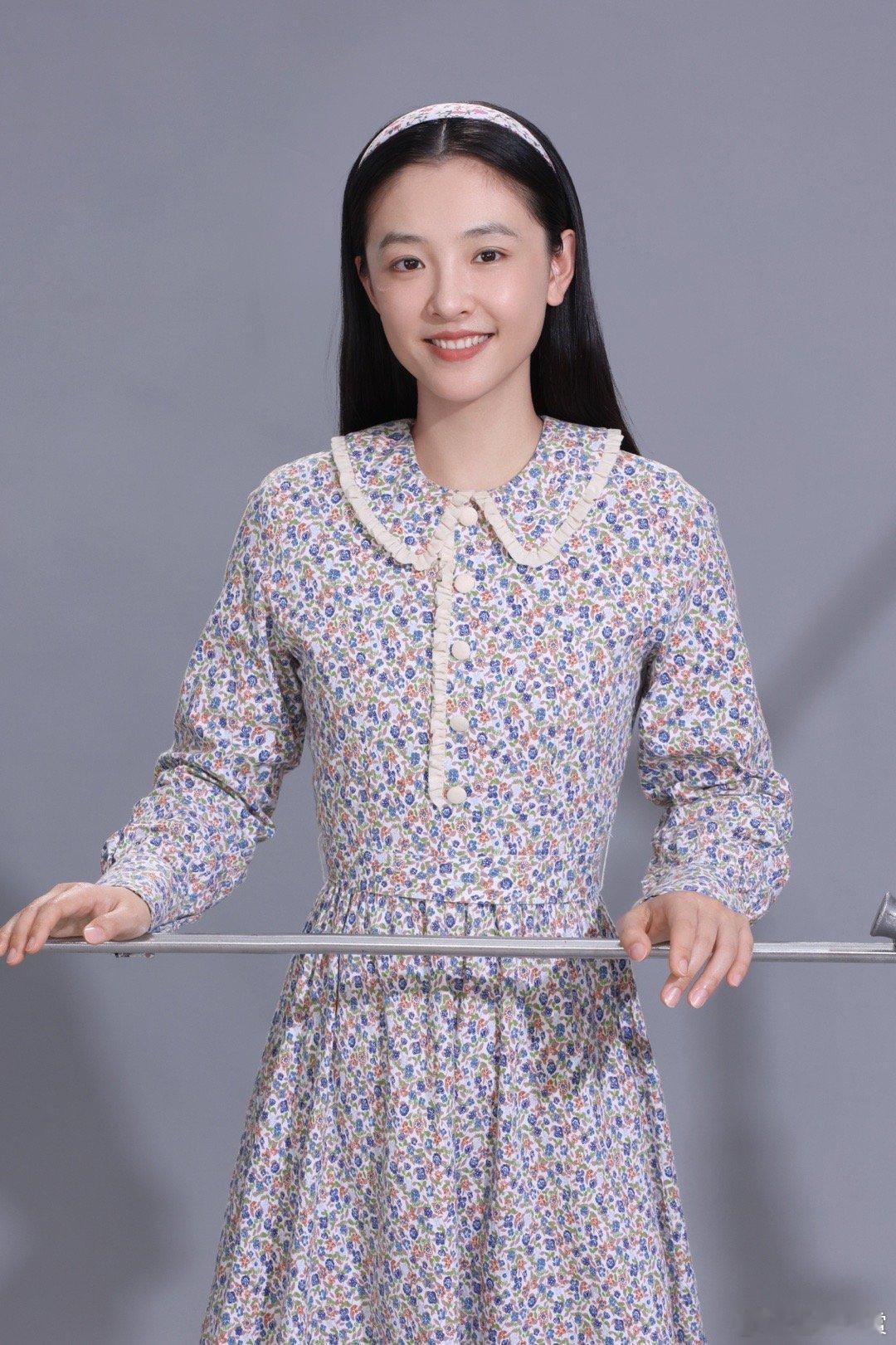 吴倩六姊妹演技  吴倩演的何家欢简直绝了！在年代剧《六姊妹》中，她用细腻的演技展