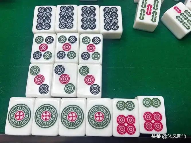打麻将总是吃胡的人有什么共同点?经常能顺势吃胡的人，打牌脑子都很灵活，绝不会上家