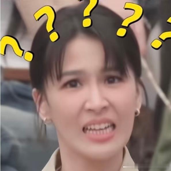 王祖蓝曾沛慈同款表情 谁还没刷到这一段！王祖蓝曾沛慈看向舞台的表情一模一样，完美