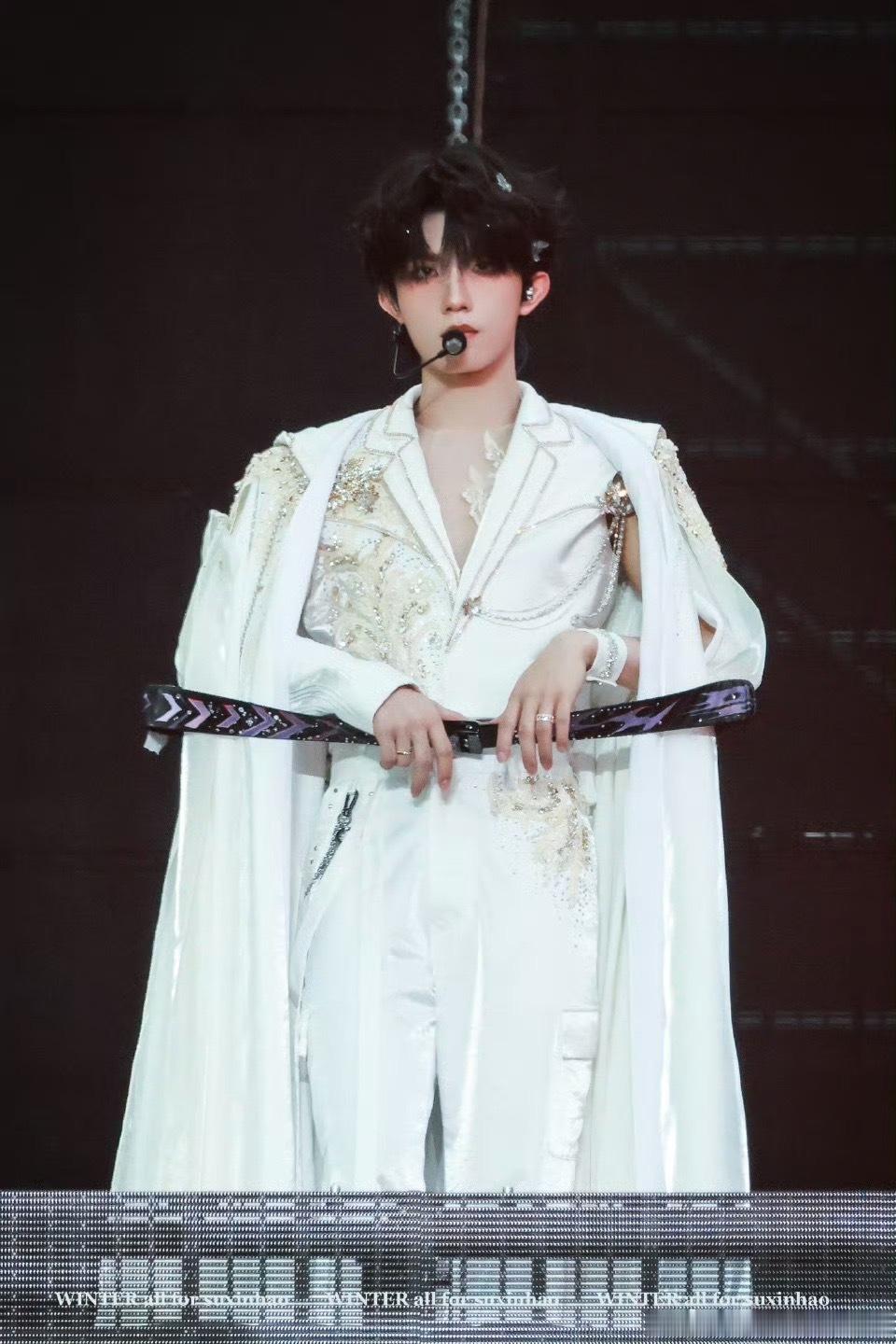 娱乐top蝴蝶发夹登陆少年蝴蝶发夹头上是漂亮的福来～ 