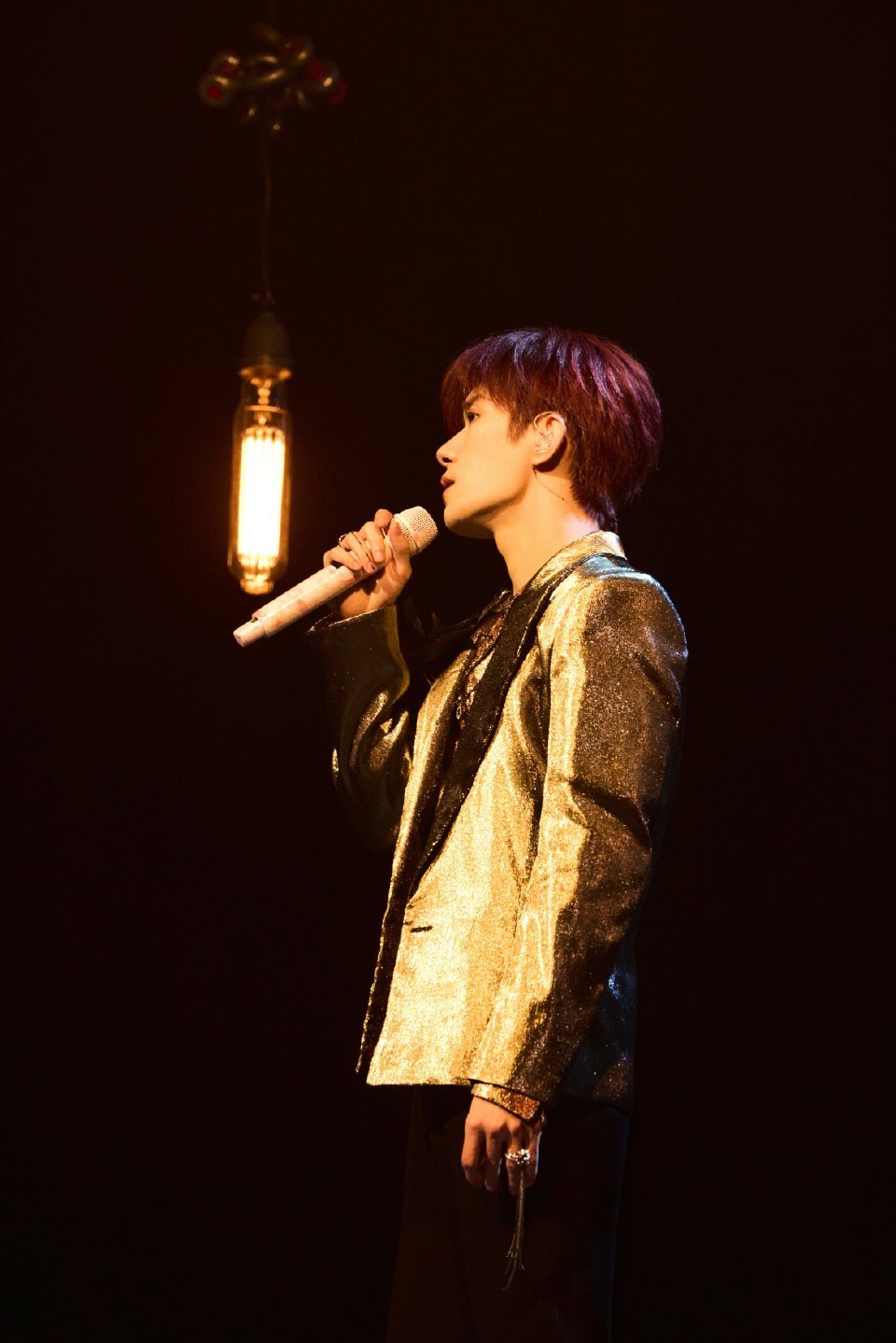 易烊千玺山恢复了色彩易烊千玺那些不间断的嗡鸣是一种向导 易烊千玺live专辑上线