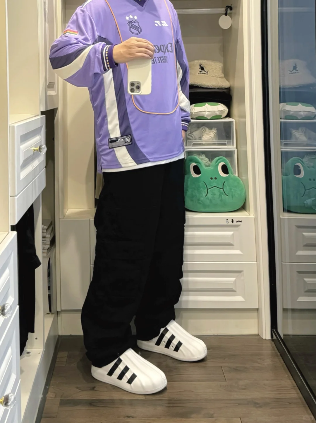 洞洞鞋搭配｜冰球服穿搭