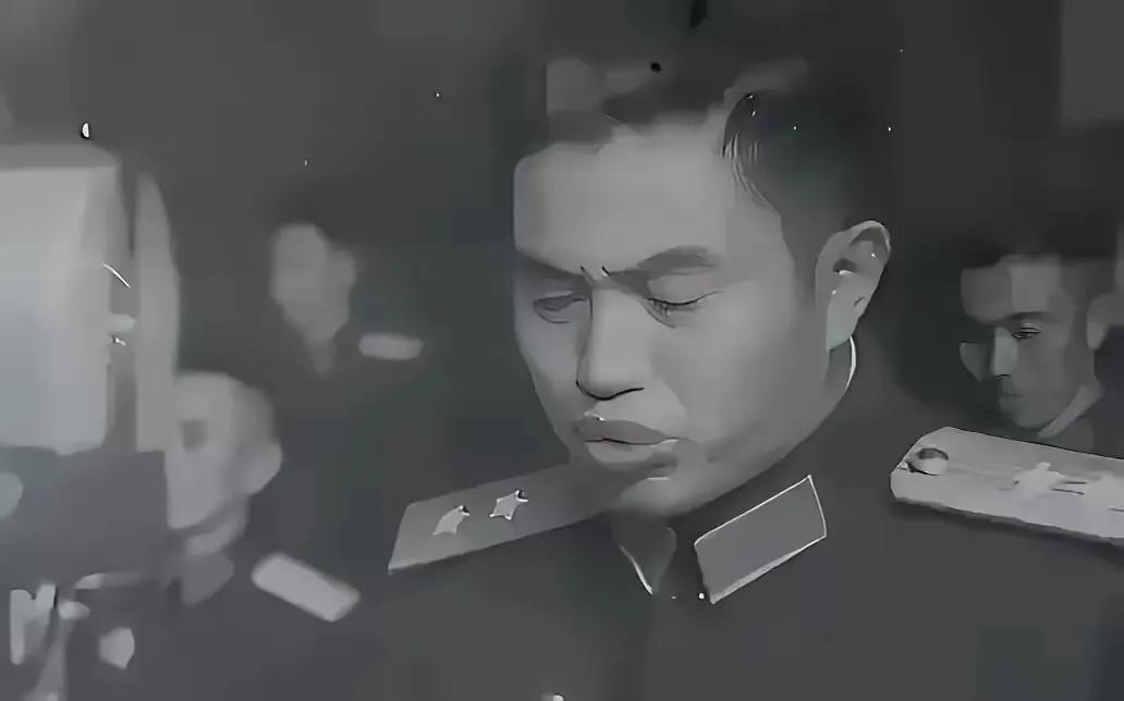 1969年，兰州军区司令皮定钧在外视察，路过一村庄时，发现几个十几岁赤裸身体的姑