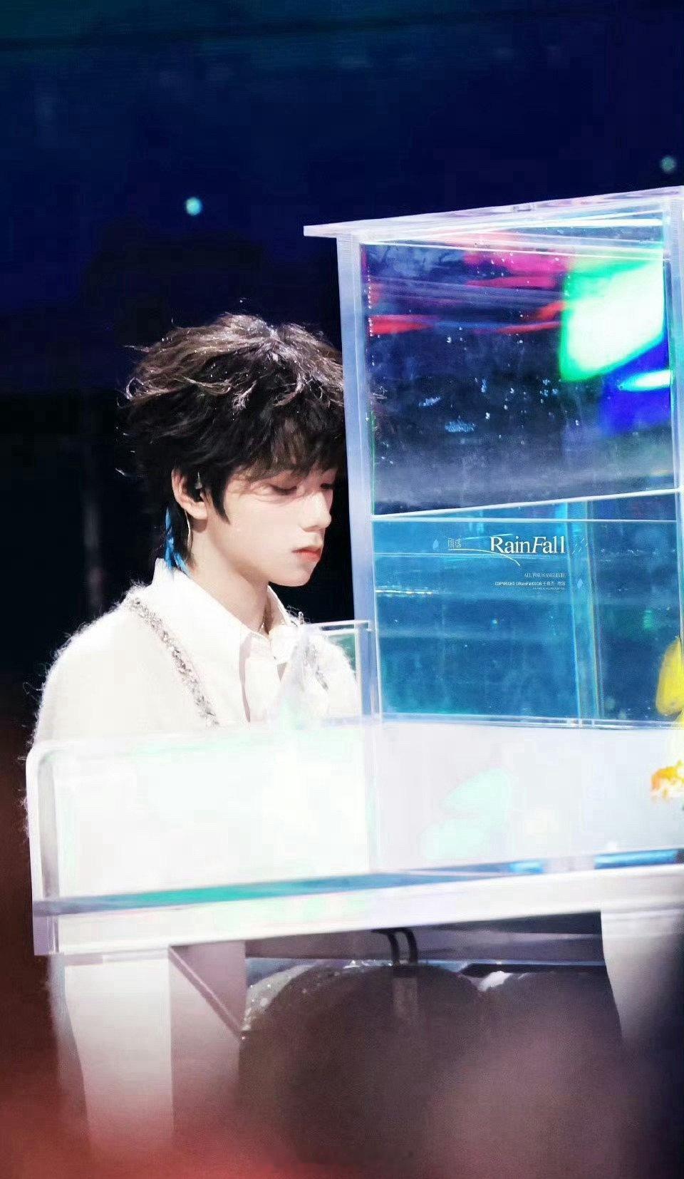 张泽禹家说王橹杰家魔改抄袭自家创意。 