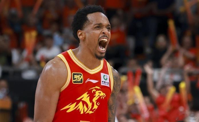 这俩三分！好… 好…好… 