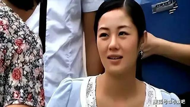 被赵本山“养”了11年，闪婚假富豪的毕畅，如今的下场怪不了别人

直播间最戳心的