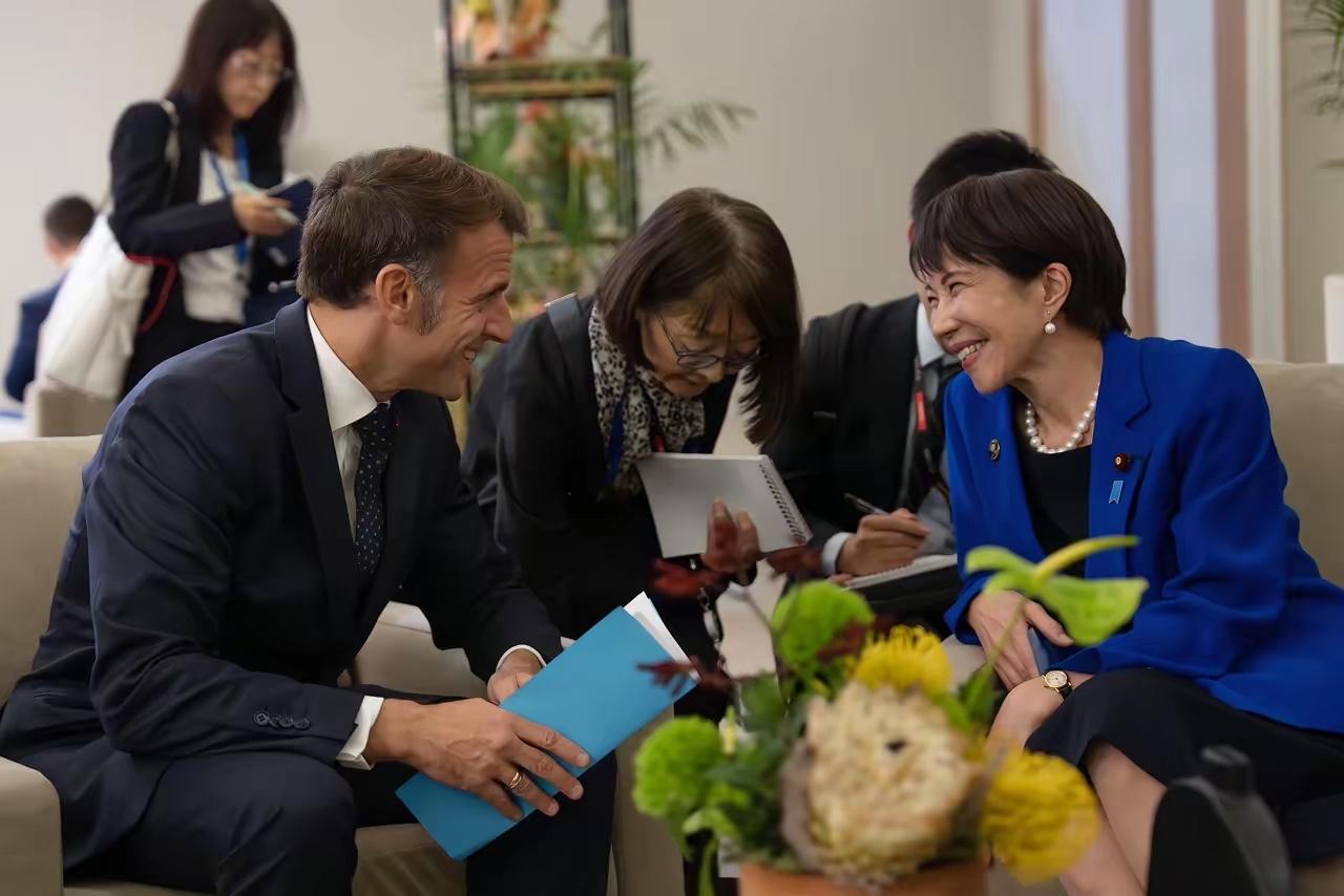 法国总统马克龙今天发文说：“衷心祝贺高市早苗首相阁下胜选。

日本与法国因特殊的