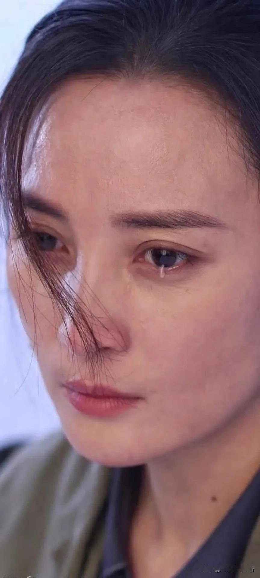 蒋勤勤"怼脸拍 "明星高清图片