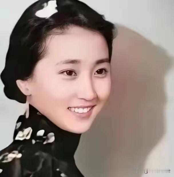 36岁钱学森迟迟不婚，妹妹好心帮他相亲，他一句告白，藏着半生偏爱
 
说白了，再