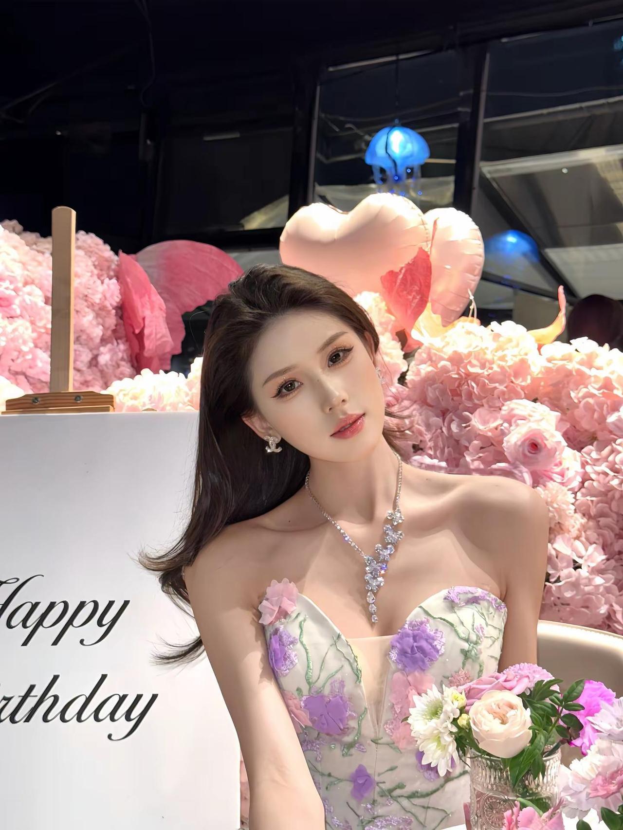 悄咪咪过个生日🎂甜美温柔风穿搭