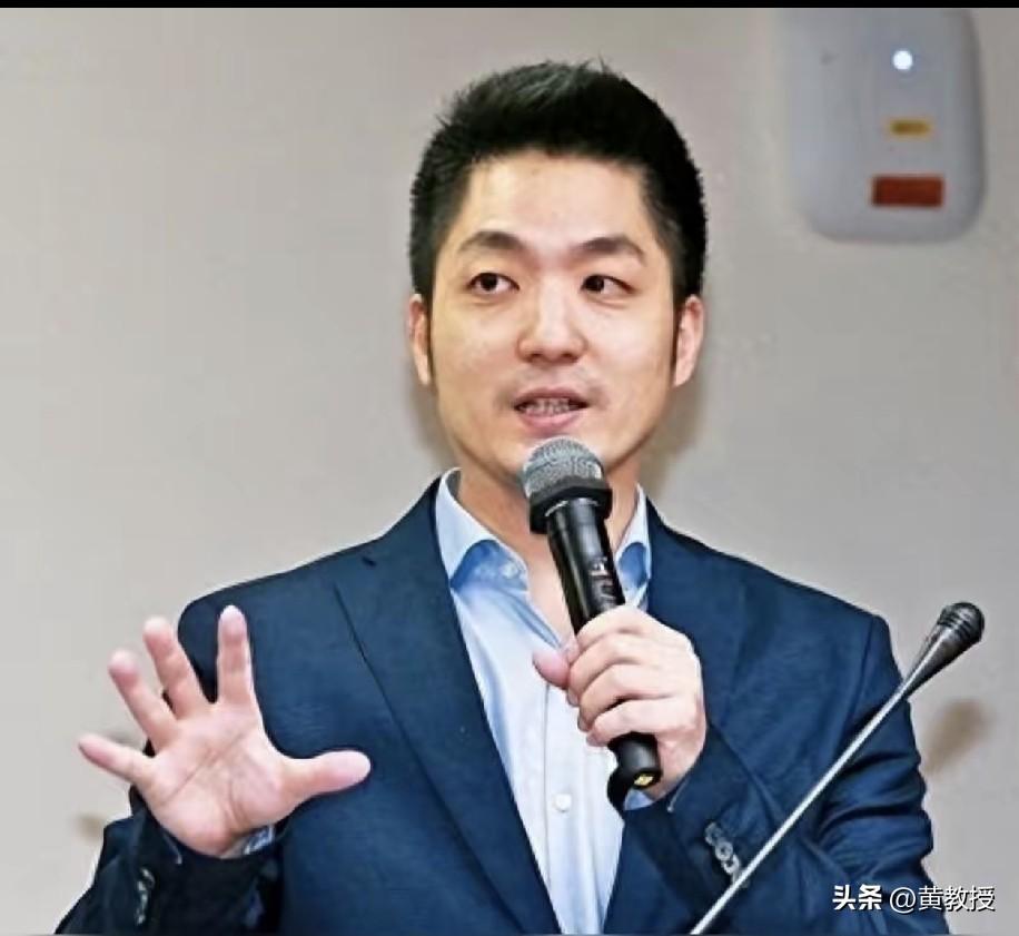 选战倒数关头，蒋万安突然不选了
宣布暂停一切竞选活动
全部转向另外一个重要的事情