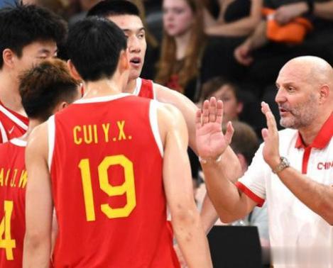 杭州亚运会男篮将于明天开打，中国男篮小组赛被分在B组，明晚26日20：00首个对